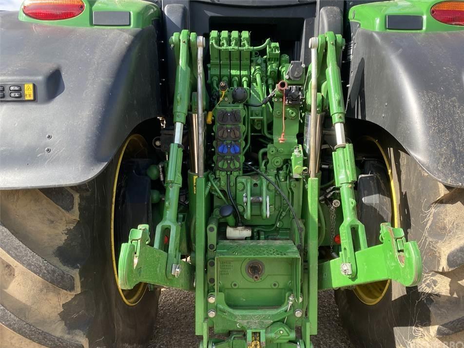 Tractor - John Deere 6R250
