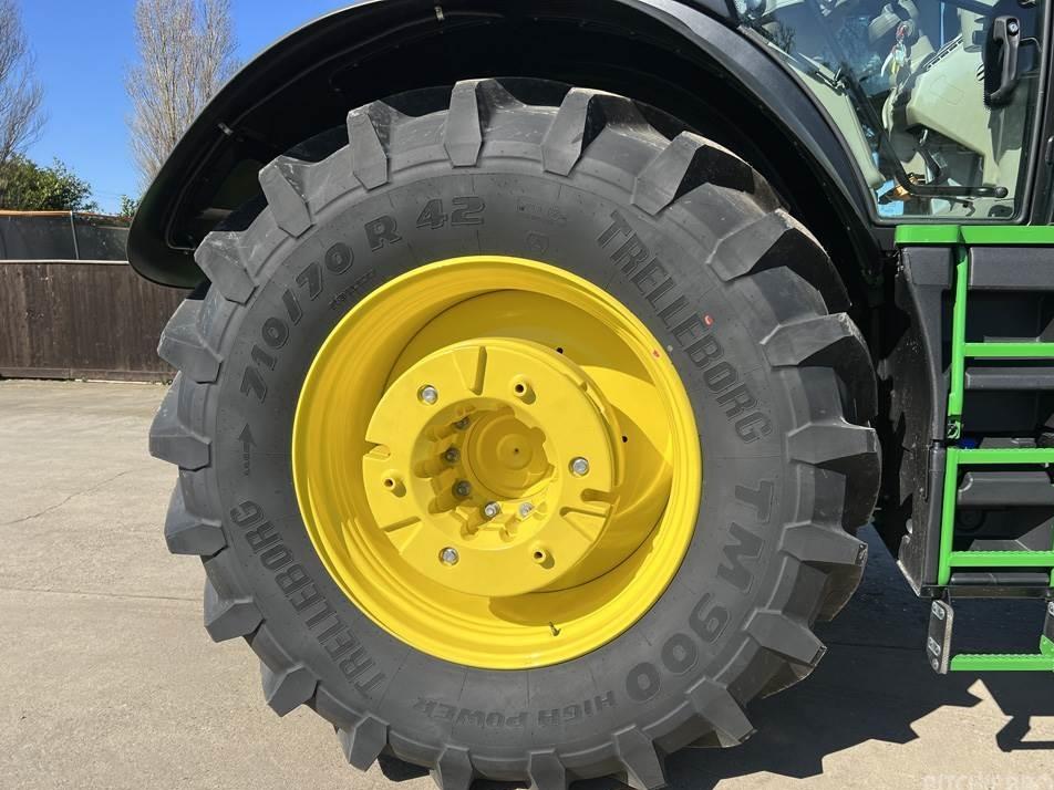 Tractor - John Deere 6R250