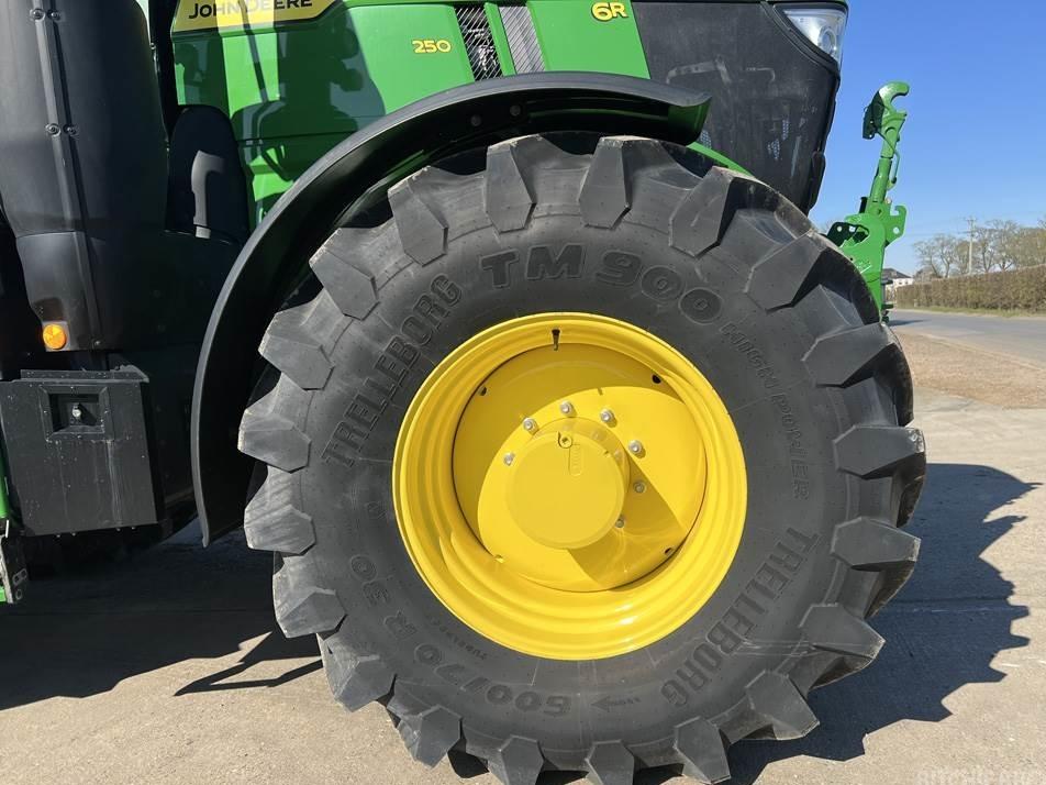 Tractor - John Deere 6R250