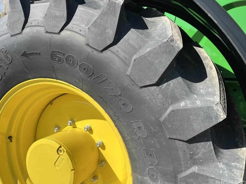 Tractor - John Deere 6R250