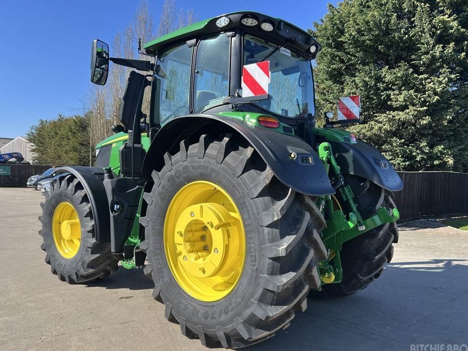 Tractor - John Deere 6R250