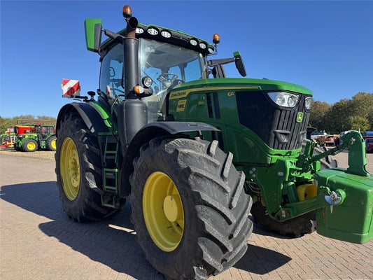 Tractor - John Deere 6R250