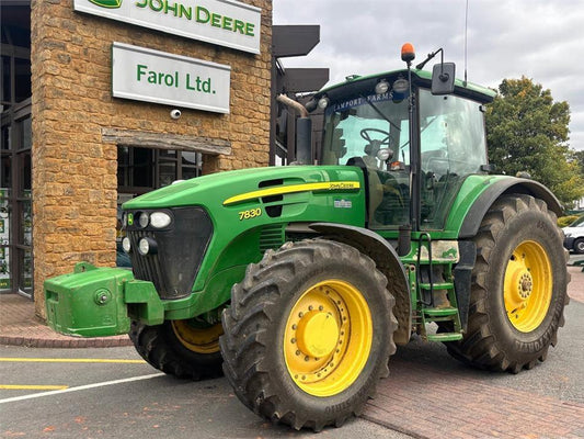 Tractor - John Deere 7830