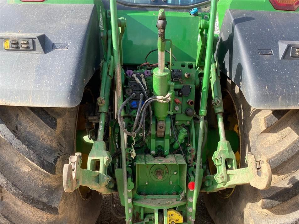 Tractor - John Deere 7R310