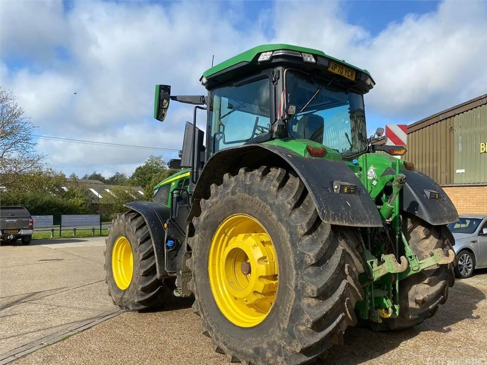 Tractor - John Deere 7R310