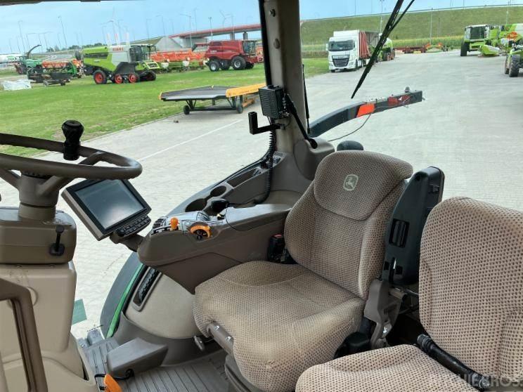 Tractor - John Deere 8270 R
