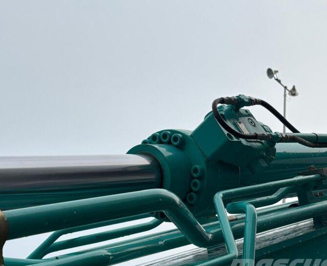 Excavator pe senile - Kobelco SK300 LC-11