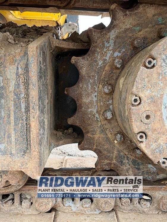 Excavator pe senile - Komatsu PC138