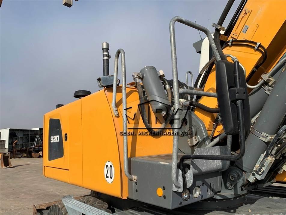 Excavator pe roti - Liebherr A 920 Litronic