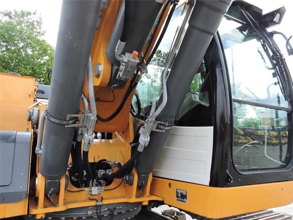 Excavator pe senile - Liebherr R936LC