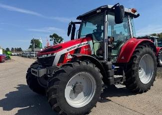Tractor - Massey Ferguson 5S.115