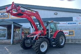 Tractor - Massey Ferguson 5S.145