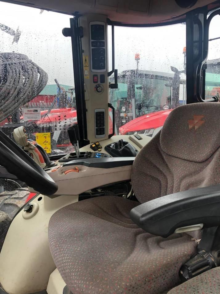 Tractor - Massey Ferguson 6718S EFD6