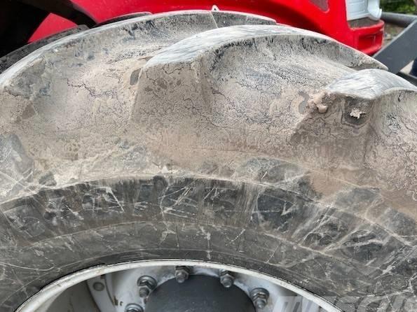 Tractor - Massey Ferguson 7718S