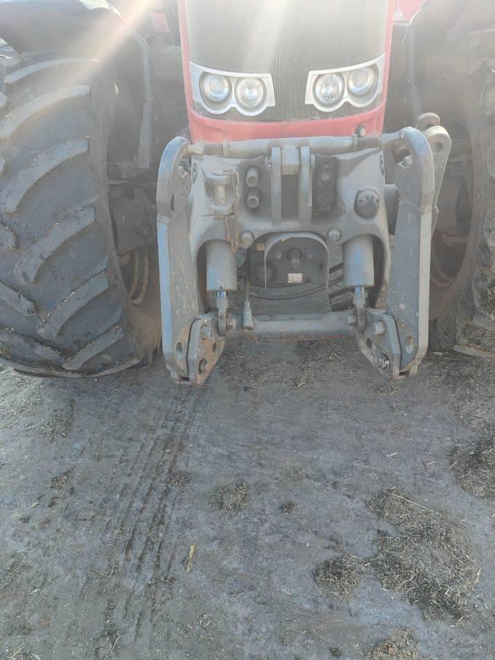 Tractor - Massey Ferguson 7726