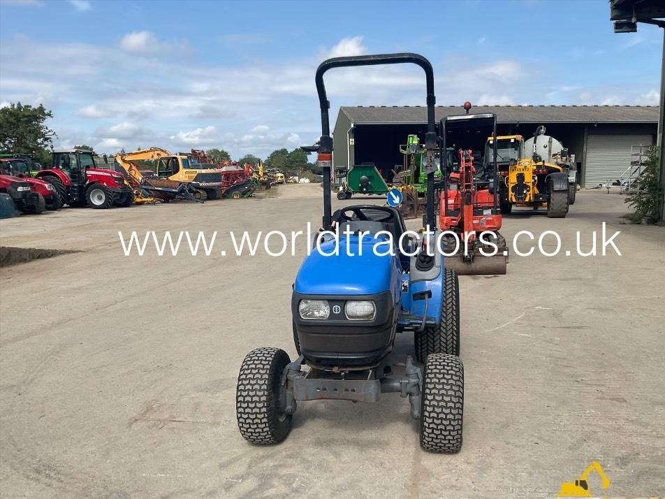 Tractor - New Holland TC12 D