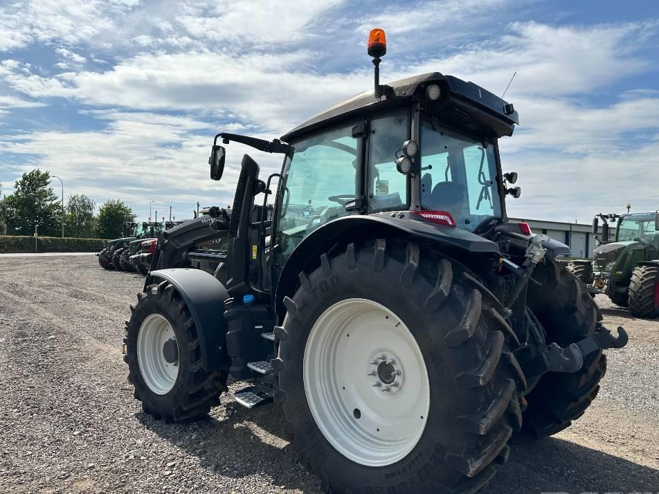 Tractor - Valtra G 135 A