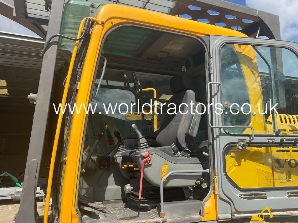 Excavator pe senile - Volvo EC 140 B LC