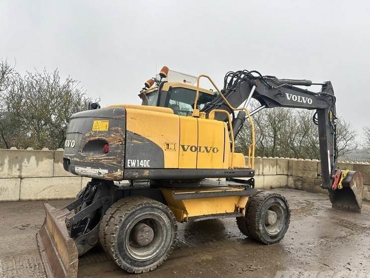 Excavator pe roti - Volvo EW140
