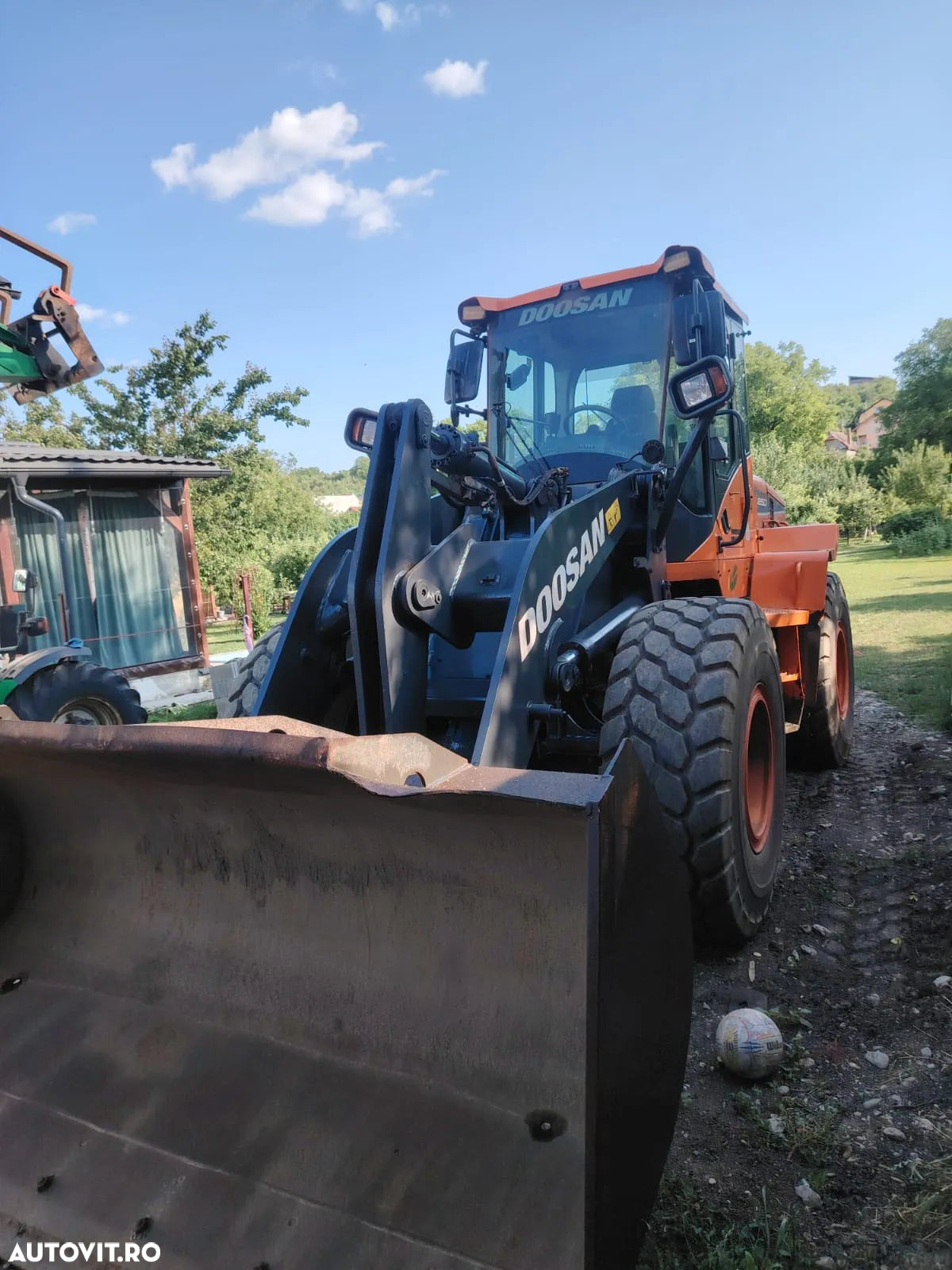 Încărcător frontal Doosan DL250