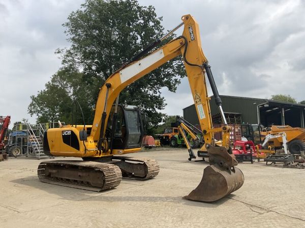 Excavator JCB  JS130LC - VASTech Machinery 