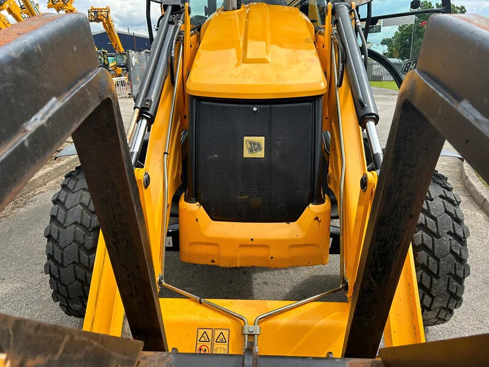 BULDOEXCAVATOR JCB 3CX - VASTech Machinery 