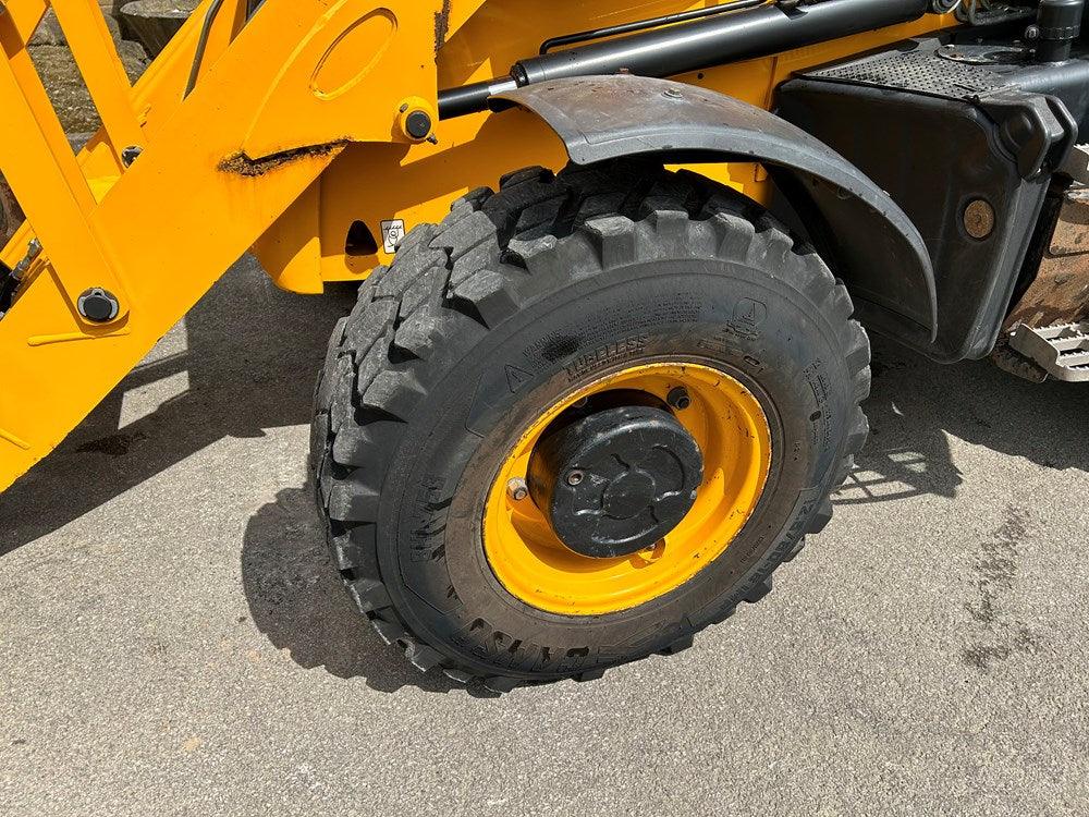BULDOEXCAVATOR JCB 3CX - VASTech Machinery 