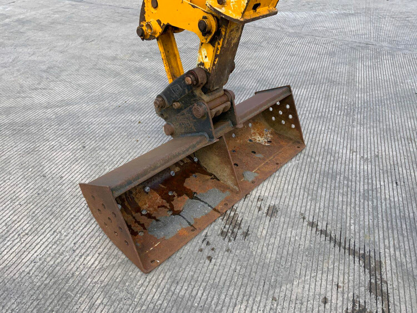 BULDOEXCAVATOR JCB 4CX - VASTech Machinery 