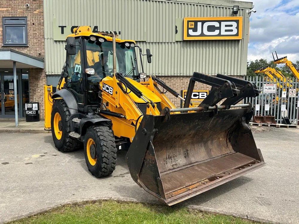BULDOEXCAVATOR JCB 3CX - VASTech Machinery 