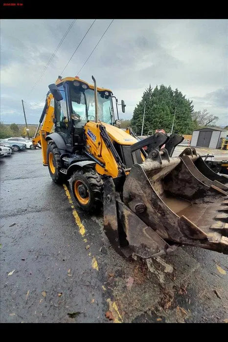 Buldoexcavator JCB 3CX - VASTech Machinery 