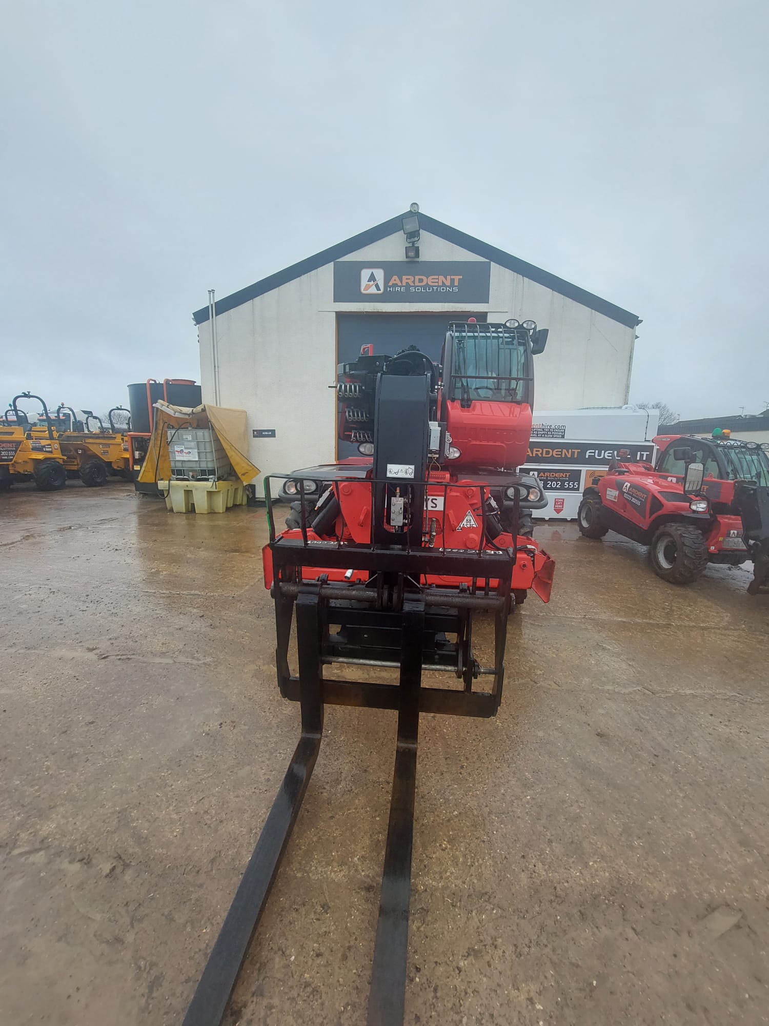 STIVUITOR TELESCOPIC MANITOU MRT 2550 - VASTech Machinery 