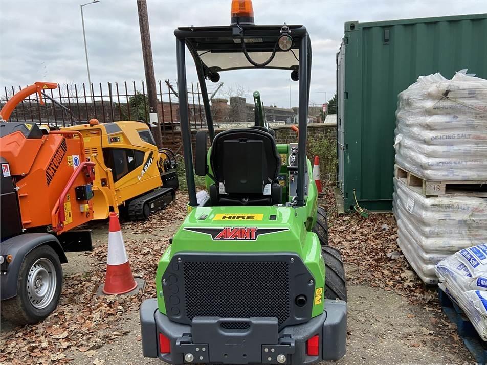 Incarcator frontal - Avant 640I