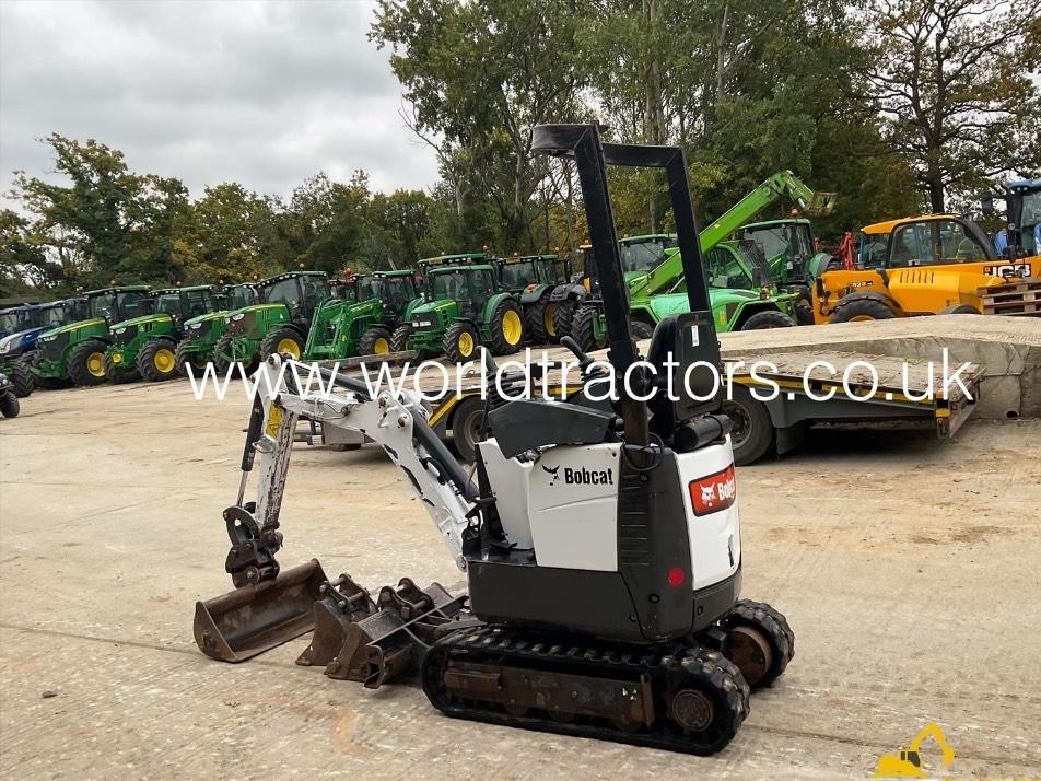 Miniexcavator - Bobcat E 10