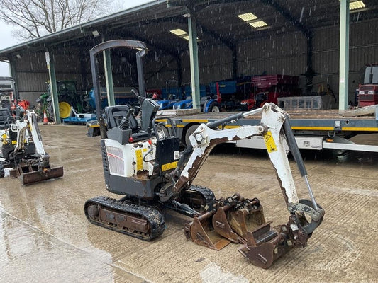 Miniexcavator - Bobcat E 10