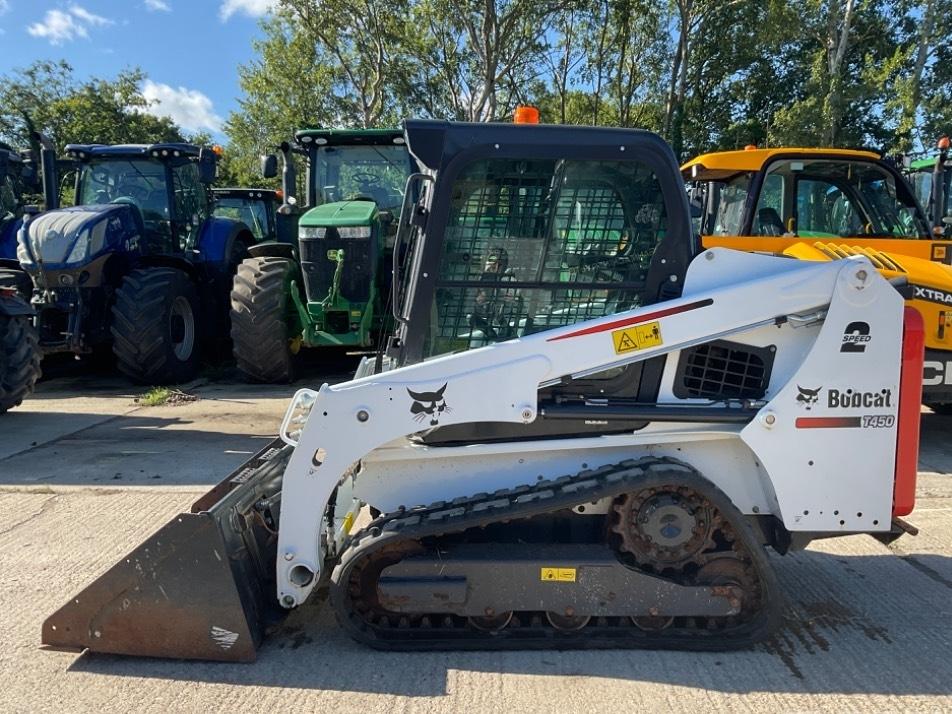 Mini incarcator - Bobcat T 450