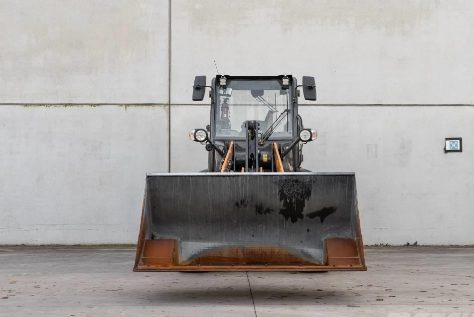 Incarcator frontal - Case 321 F XR