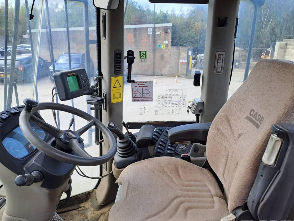 Incarcator frontal - Case 821 FXR