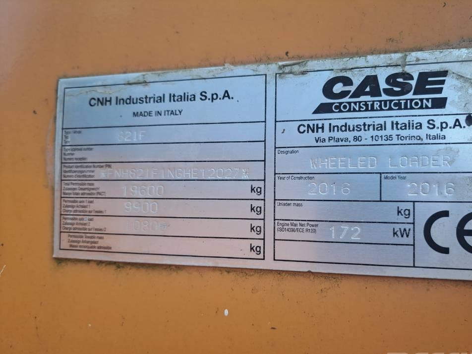 Incarcator frontal - Case 821 FXR