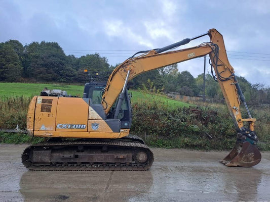 Excavator pe senile - Case CX 130 D