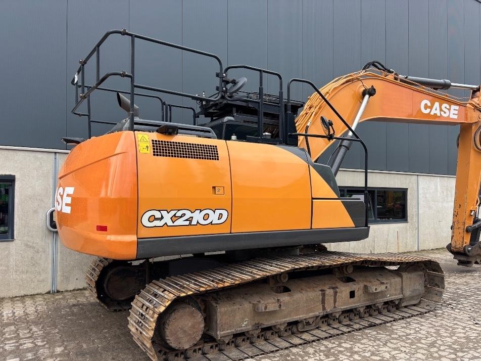 Excavator pe senile - Case CX 210 D