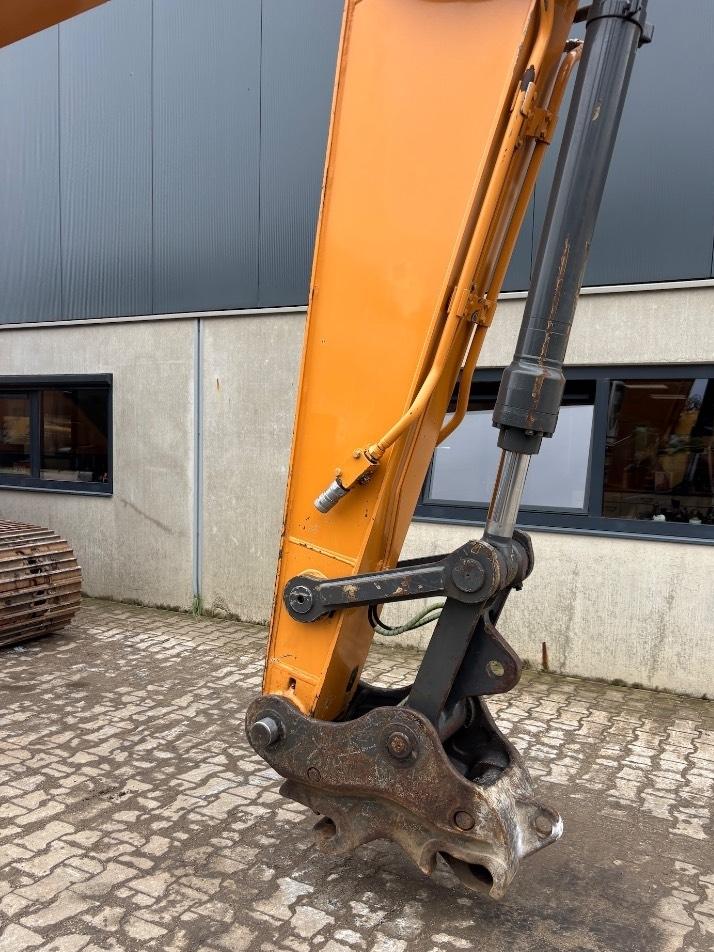 Excavator pe senile - Case CX 210 D