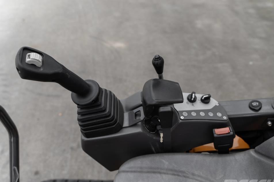 Miniexcavator - Case CX12D