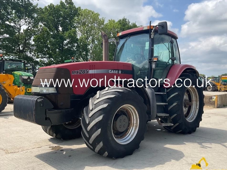 Tractor - Case IH Magnum 285