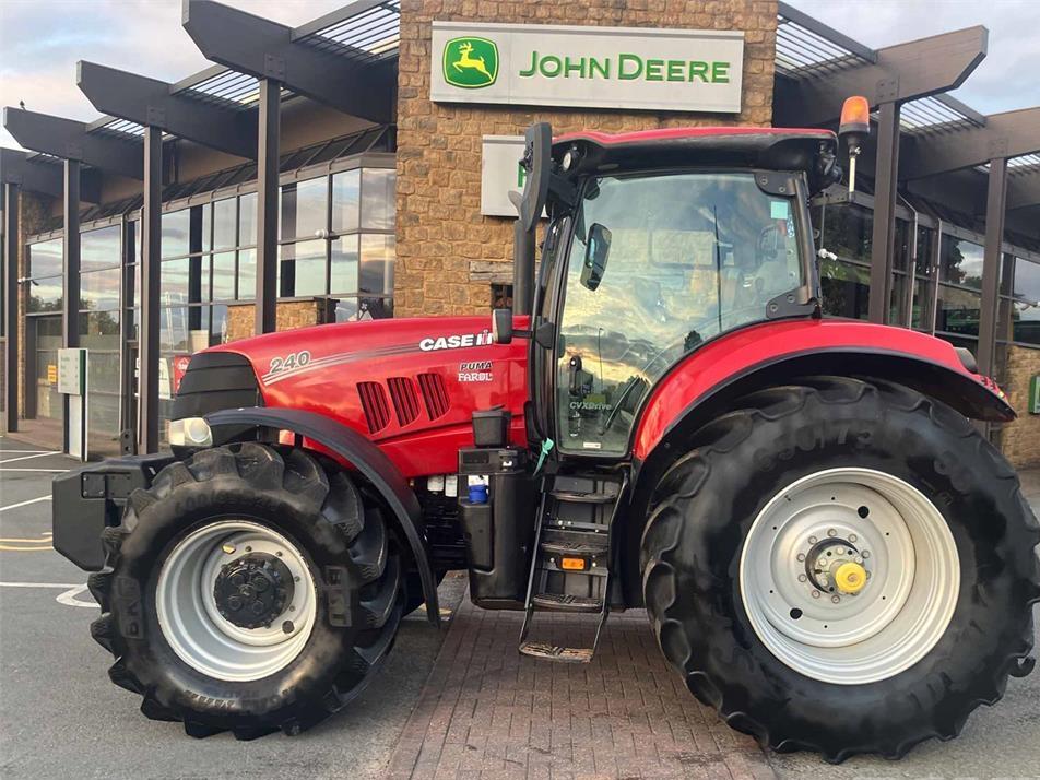 Tractor - Case Puma 240