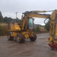 Excavator pe roti - Case WX 170