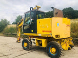 Excavator pe roti - Case WX 170