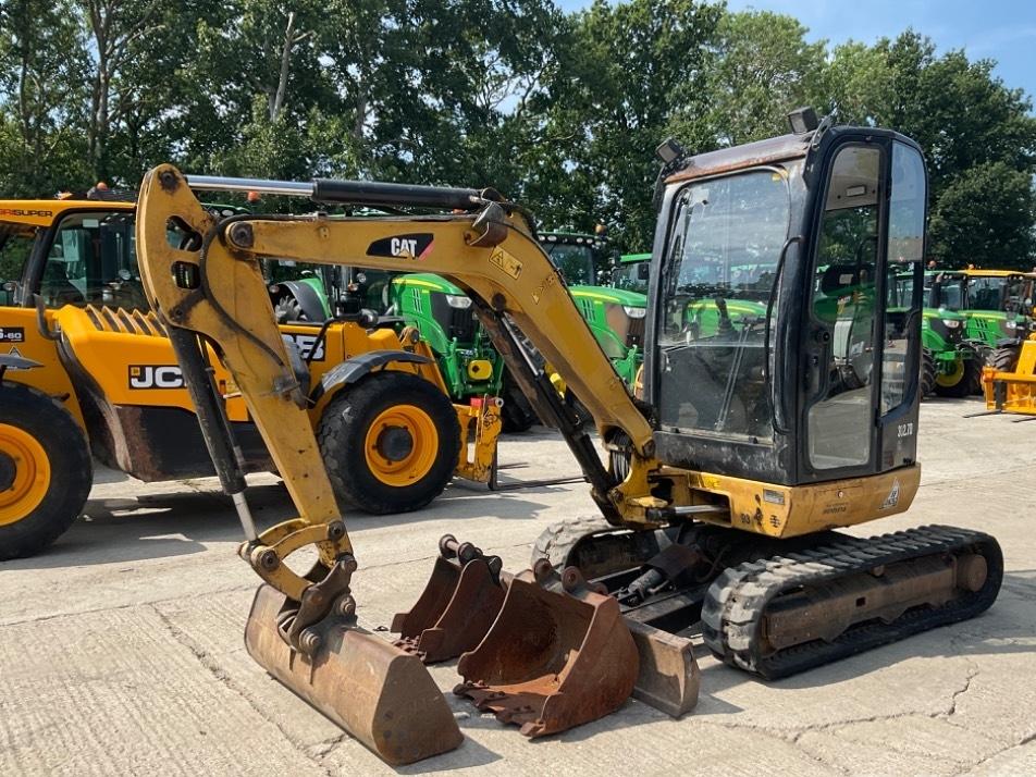 Miniexcavator - CAT 302.7 D CR