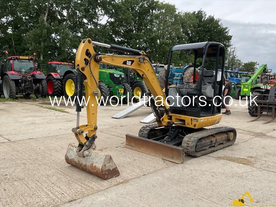 Miniexcavator - CAT 302.7 D CR