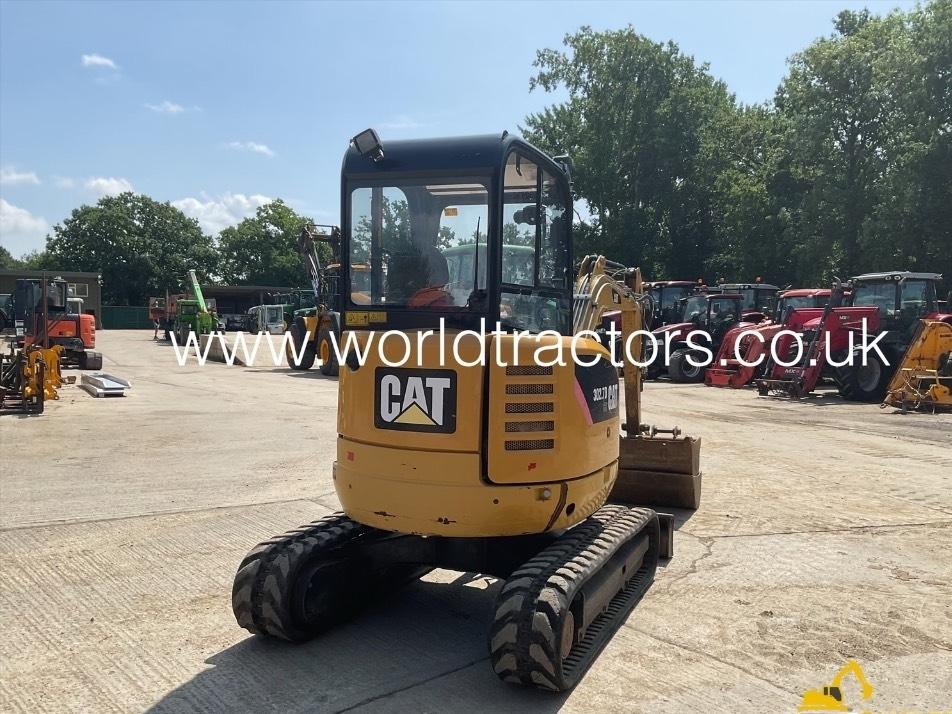 Miniexcavator - CAT 302.7 D