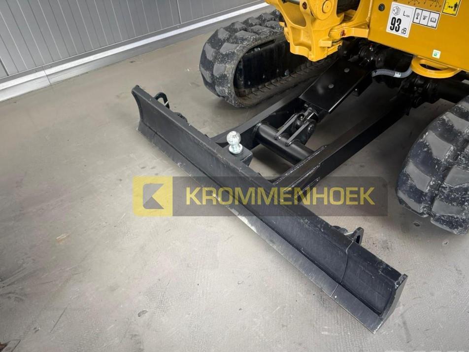 Miniexcavator - CAT 302 CR Full options | Engcon Rototilt